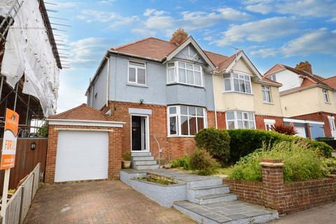 5 Segrave Crescent, Folkestone, CT19 6AZ