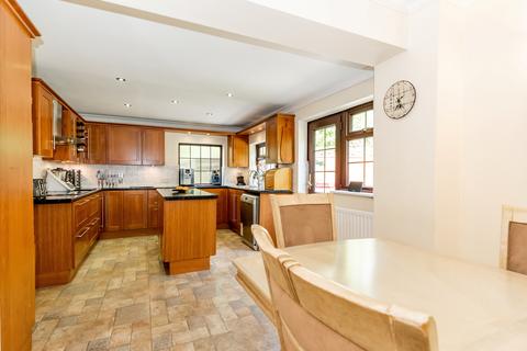 6 bedroom detached house for sale, Frimley Road, Ash Vale GU12