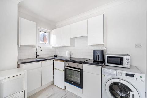 1 bedroom flat for sale, Surbiton,  Surrey,  KT6