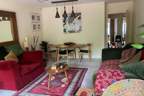 2 bedroom ground floor flat for sale, Samuels Crescent, Whitchurch, Cardiff, CF14