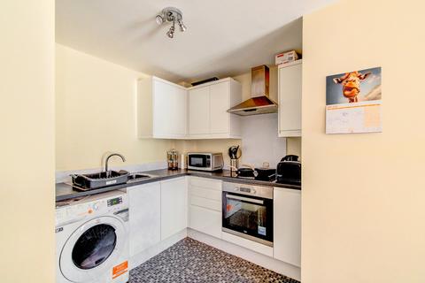2 bedroom apartment for sale, Hedgerow Close, Greenlands, Redditch, Worcestershire, B98