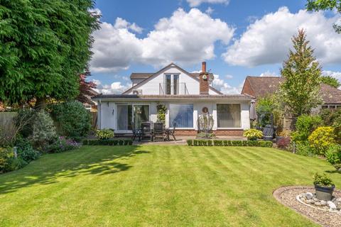 4 bedroom detached bungalow for sale, Tile Kiln Close, Leverstock Green