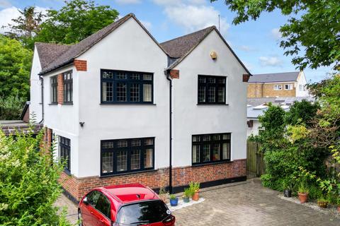 4 bedroom detached house for sale, Ashley Park Crescent, Walton-On-Thames, KT12