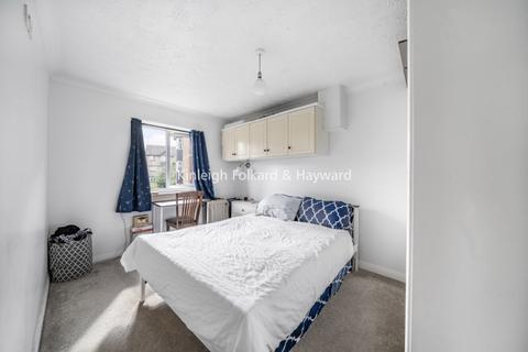 2 bedroom apartment to rent, Rossetti Road London SE16