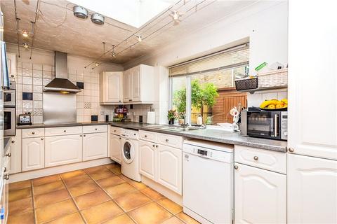 4 bedroom semi-detached house for sale, Linden Road, Woodley, Reading