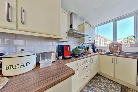 3 bedroom detached house for sale, Western Avenue, Herne Bay, CT6 8UF