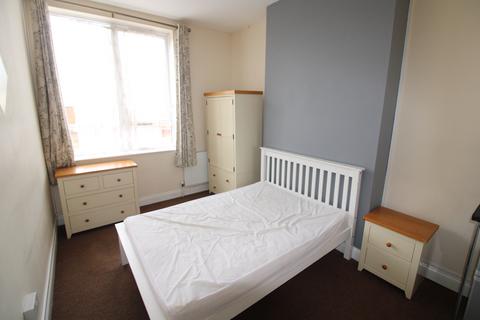 1 bedroom in a house share to rent, Borough Road, Burton upon Trent DE14