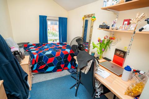 20 Luton Road, Selly Oak, Birmingham, B29 7BN