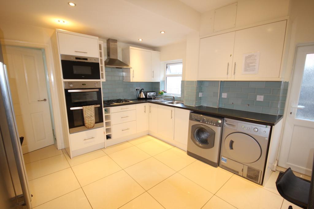 Calais Road, Burton upon Trent DE13 1 bed terraced house £455 pcm (£