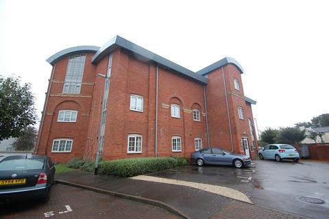 2 bedroom flat to rent, Caxton Court, Burton upon Trent DE14