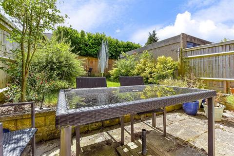 10 Welton Close, Tonbridge, TN9 2QX