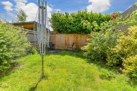 10 Welton Close, Tonbridge, TN9 2QX
