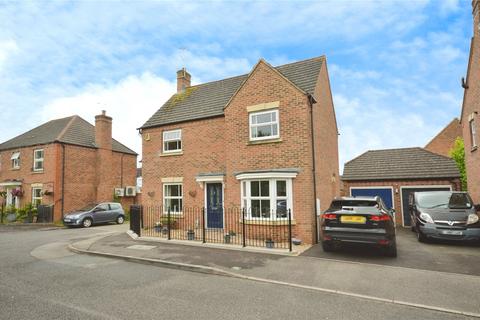 5 bedroom detached house for sale, Spruce Road, Buckinghamshire HP19