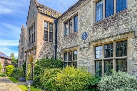 2 bedroom flat for sale, The Street, Bury