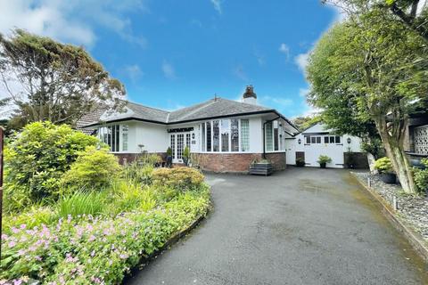 4 bedroom bungalow for sale, North Drive, Cleveleys FY5