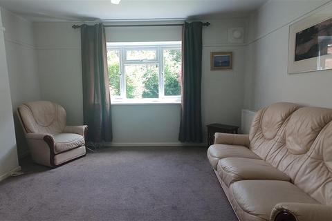 2 Hatton Green, Feltham, TW14 0ND