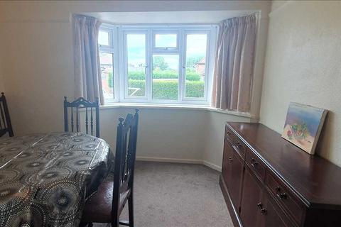 2 Hatton Green, Feltham, TW14 0ND