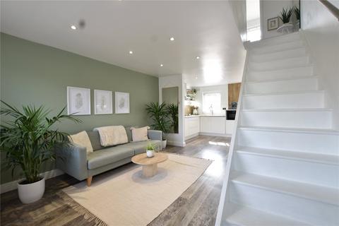 7 Vine Close, Shaw, Oldham, OL2 7TG