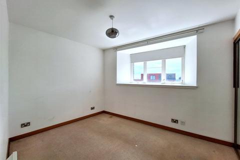 2 bedroom flat for sale, Dock Road, Birkenhead, Merseyside, CH41