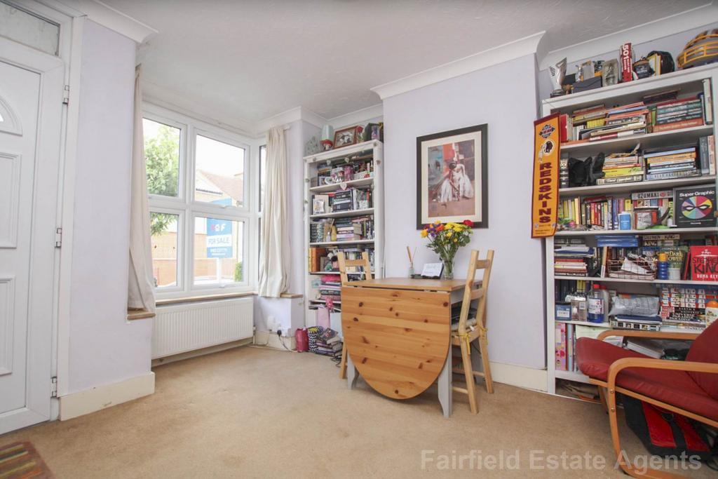 Ridge Street, North Watford 2 bed terraced house for sale £365,000