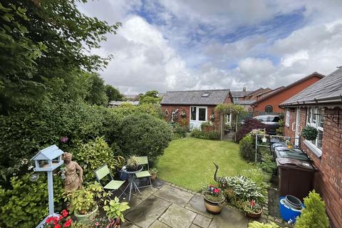 2 Barn Close, Mere Brow, Preston, PR4 6JW
