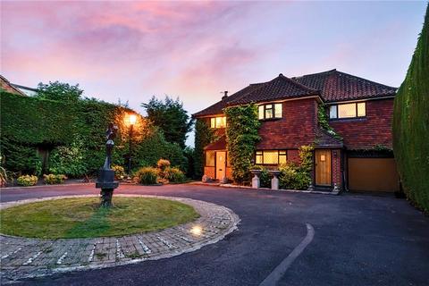 4 bedroom detached house for sale, Bromley Common, Bromley