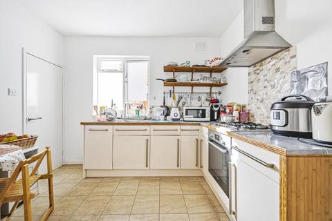 1 bedroom maisonette for sale, Totterdown Street, Tooting