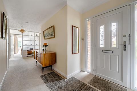 15 Tilstone Close, Eton Wick, Windsor, SL4 6NG