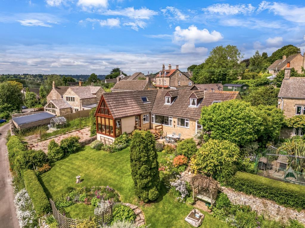 France Lynch, Gloucestershire, GL6 4 bed detached house for sale £625,000