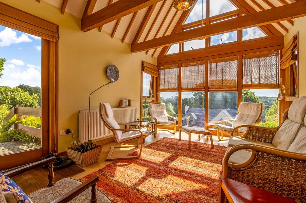 France Lynch, Stroud... 4 bed detached house for sale £685,000