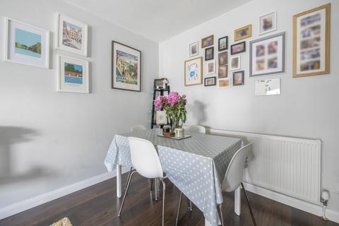 6 Dyson Drive, Winchester, SO23 7HN