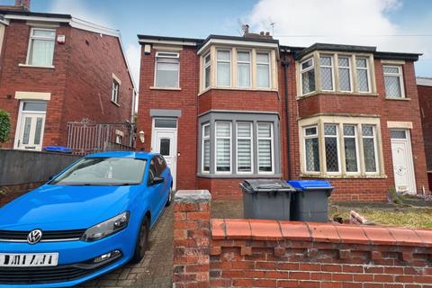 3 bedroom semi-detached house for sale, Torsway Avenue, Blackpool FY3