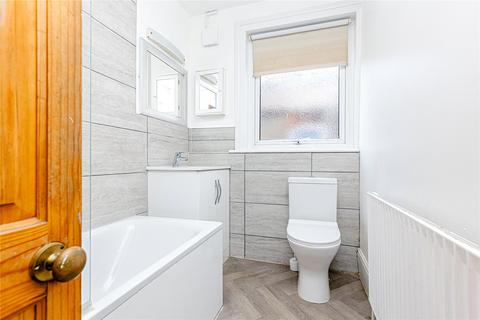 3 bedroom flat for sale, Second Avenue, Walthamstow, London, E17