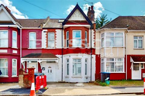 2 bedroom maisonette for sale, London Road, Wembley, HA9