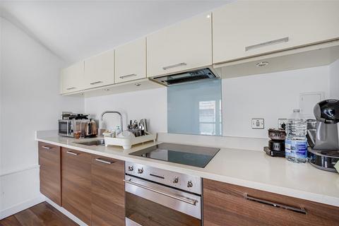 1 bedroom flat for sale, Elbe Street, SW6