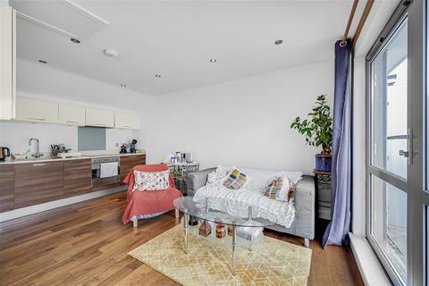 1 bedroom flat for sale, Elbe Street, SW6