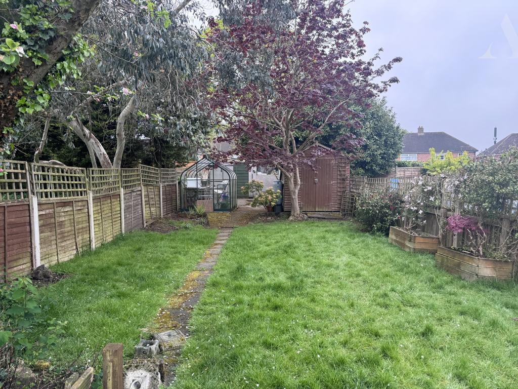 9 Odensil Green gardebn 2