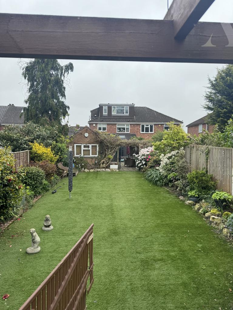 9 Odensil Green gardebn