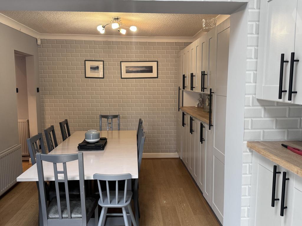 9 Odensil Green kitchen diner 2