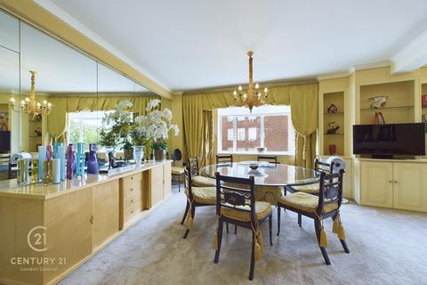 3 bedroom apartment for sale, Chelsea House, Lowndes Street, Knightsbridge, London, SW1X