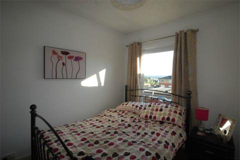 2 bedroom terraced house to rent, Gladstone Road, Penenden Heath, Maidstone, ME14