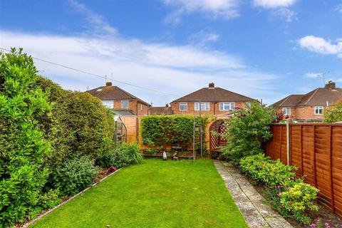 2 bedroom semi-detached bungalow for sale, Springfield Close, Havant, Hampshire