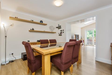 28 Mccrorie Place, Kilbarchan, Johnstone, PA10 2BF