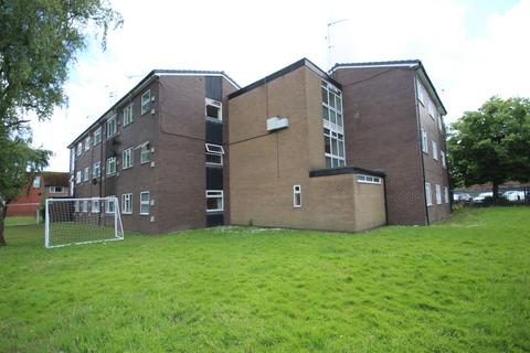 Tree Walk, Stretford, M32