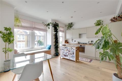 2 bedroom apartment for sale, Radford Road, Hither Green, London, SE13