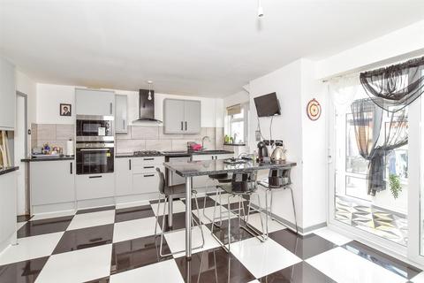 3 bedroom terraced house for sale, A'Becket Court, Old Portsmouth, Portsmouth, Hampshire