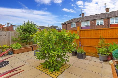 3 bedroom terraced house for sale, A'Becket Court, Old Portsmouth, Portsmouth, Hampshire