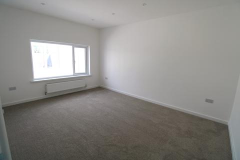 6 Bryn Golau, Bridgend, CF31 4DD