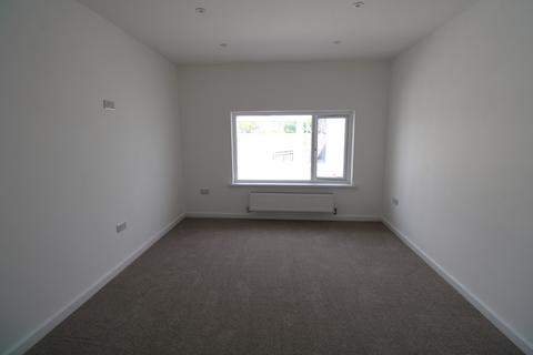 6 Bryn Golau, Bridgend, CF31 4DD