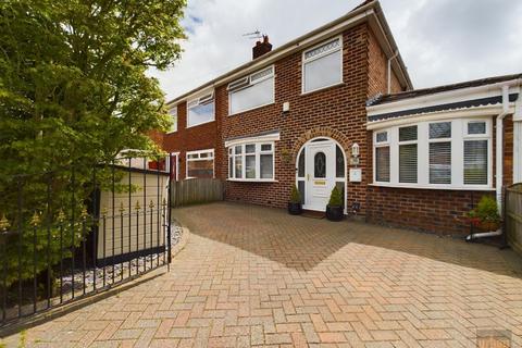 4 bedroom semi-detached house for sale, Virginia Avenue, Lydiate